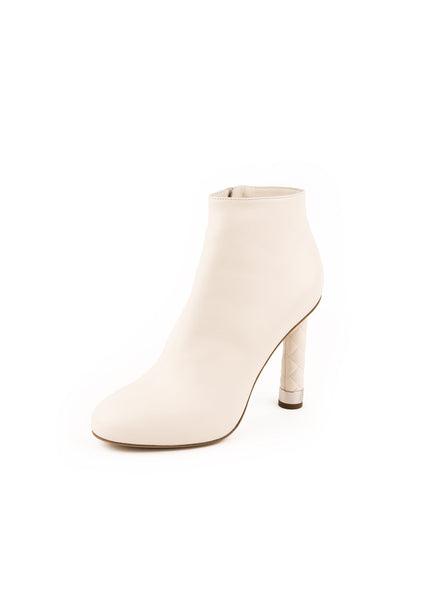 Leather Coco Tower Quilted Heel Boot - White